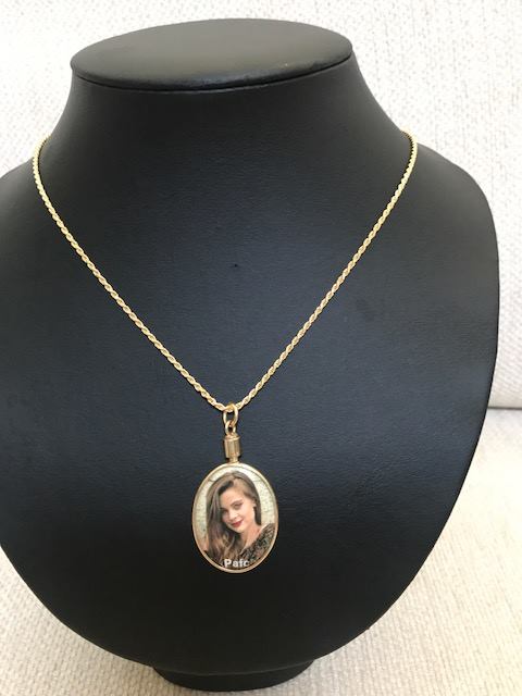 Oval Pendant 1
